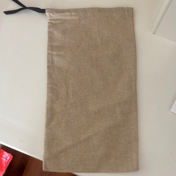 Gucci Beige Dust Bag with Black Drawstring - Picture 2 of 3